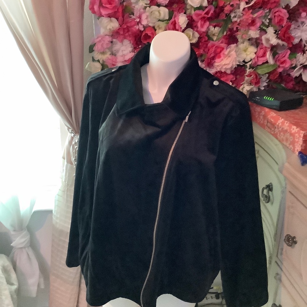 Lauren Conrad black velvety jacket plus size 4X